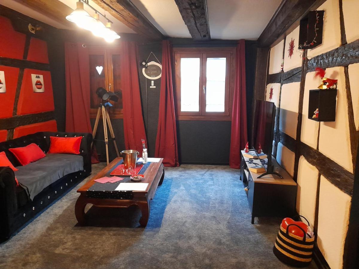 Love Room Le Rouge Et Noir Барр Экстерьер фото